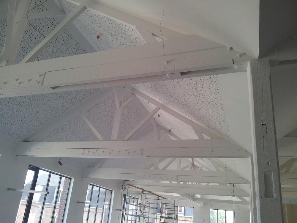 Plafond perforé RIGITONE aléatoire